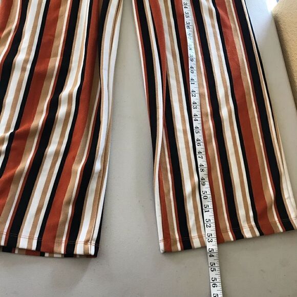 UO Delany Straight-Neck Striped Jumpsuit - Picture 11 of 12